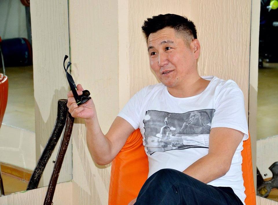 Жүжигчин Аси таалал төгслөө